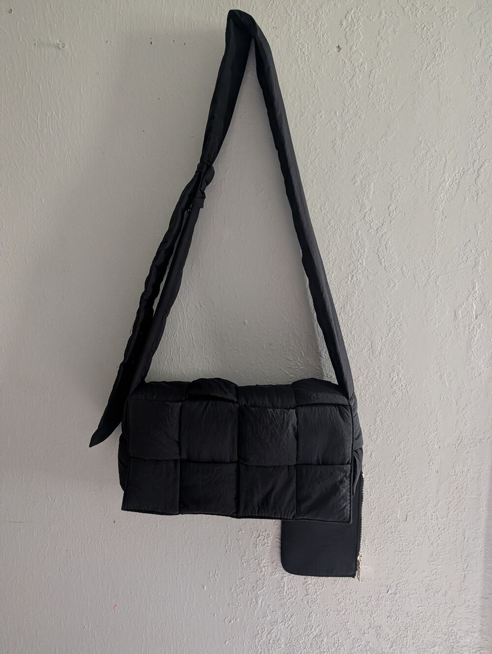 Black Quilted Crossbody Shoulder Bag - Lightweight Women's Bag